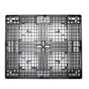 Detalhe da altura reduzida 12 cm do Pallet Plástico 100x120x12 Travado Rackável seminovo · acesso 4-way para empilhadeira frontal · uso aéreo em rack