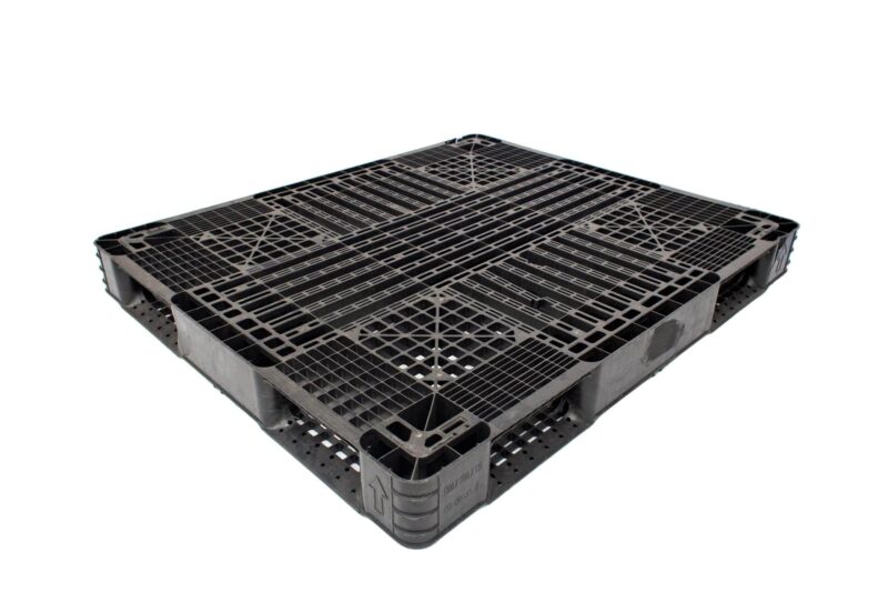 Pallet Plástico 110×130×12 cm Travado