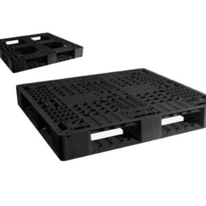 Detalhe do perfil quadrado do Pallet Plástico 110×110×15 Travado seminovo · acesso 4-way em qualquer face · uso aéreo em rack profundo